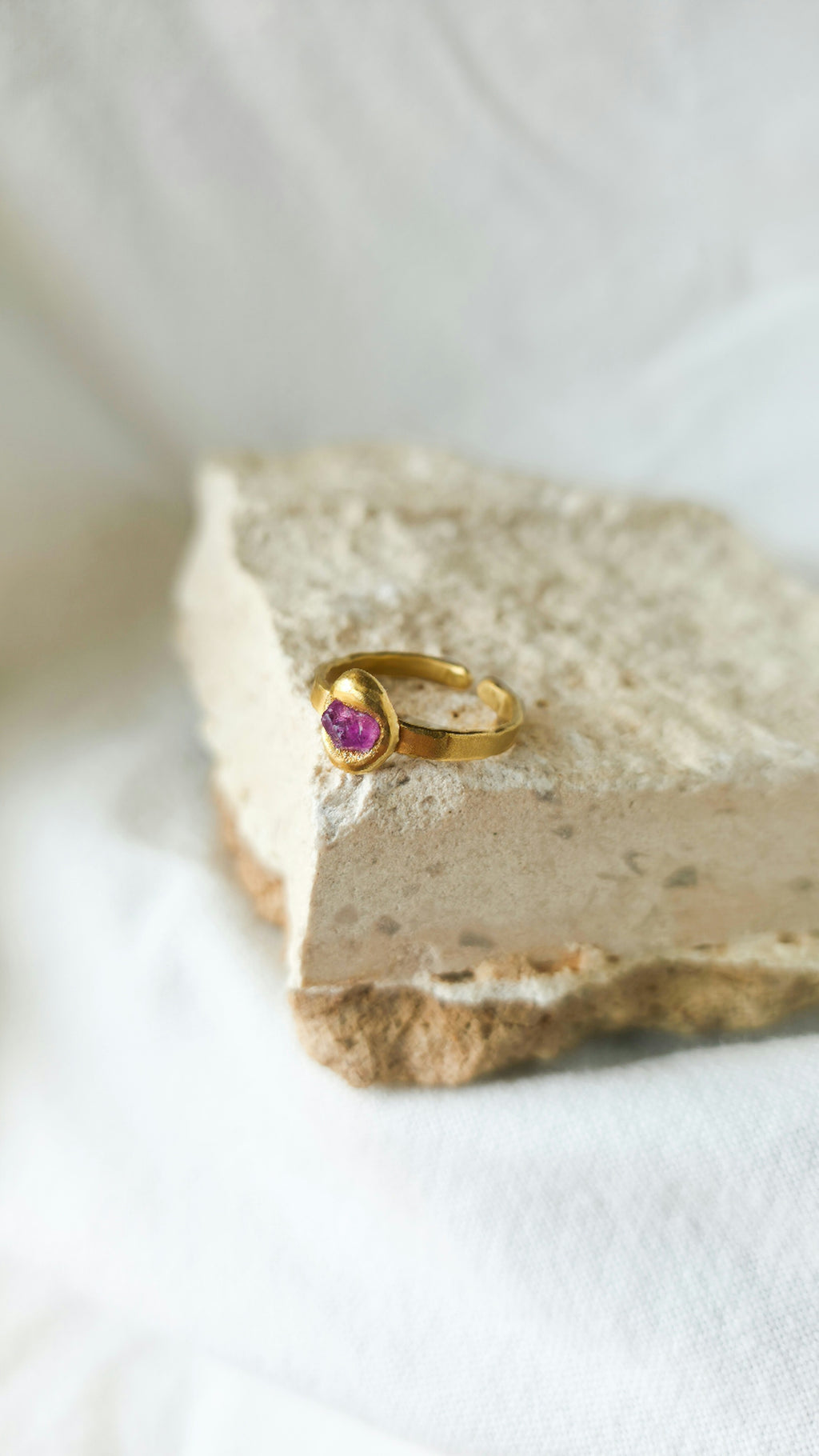 Pink Sapphire Molten Metal Ring