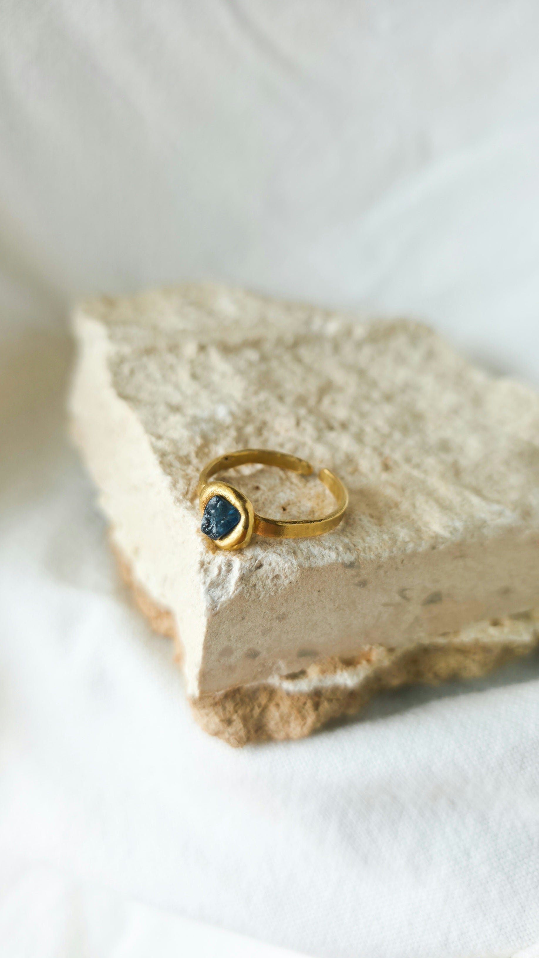 Blue Sapphire Molten Metal Ring