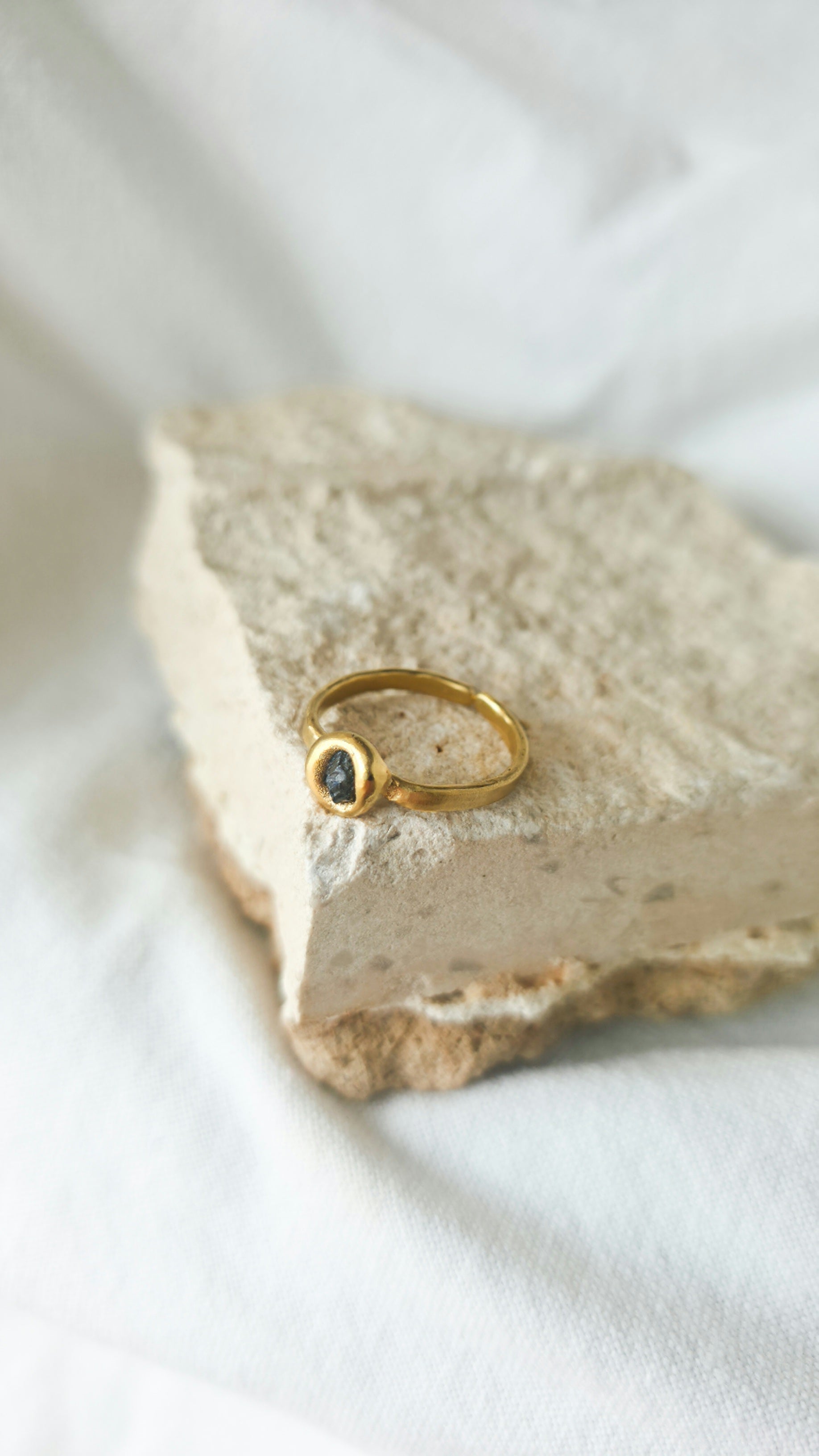 Blue Sapphire Molten Metal Ring