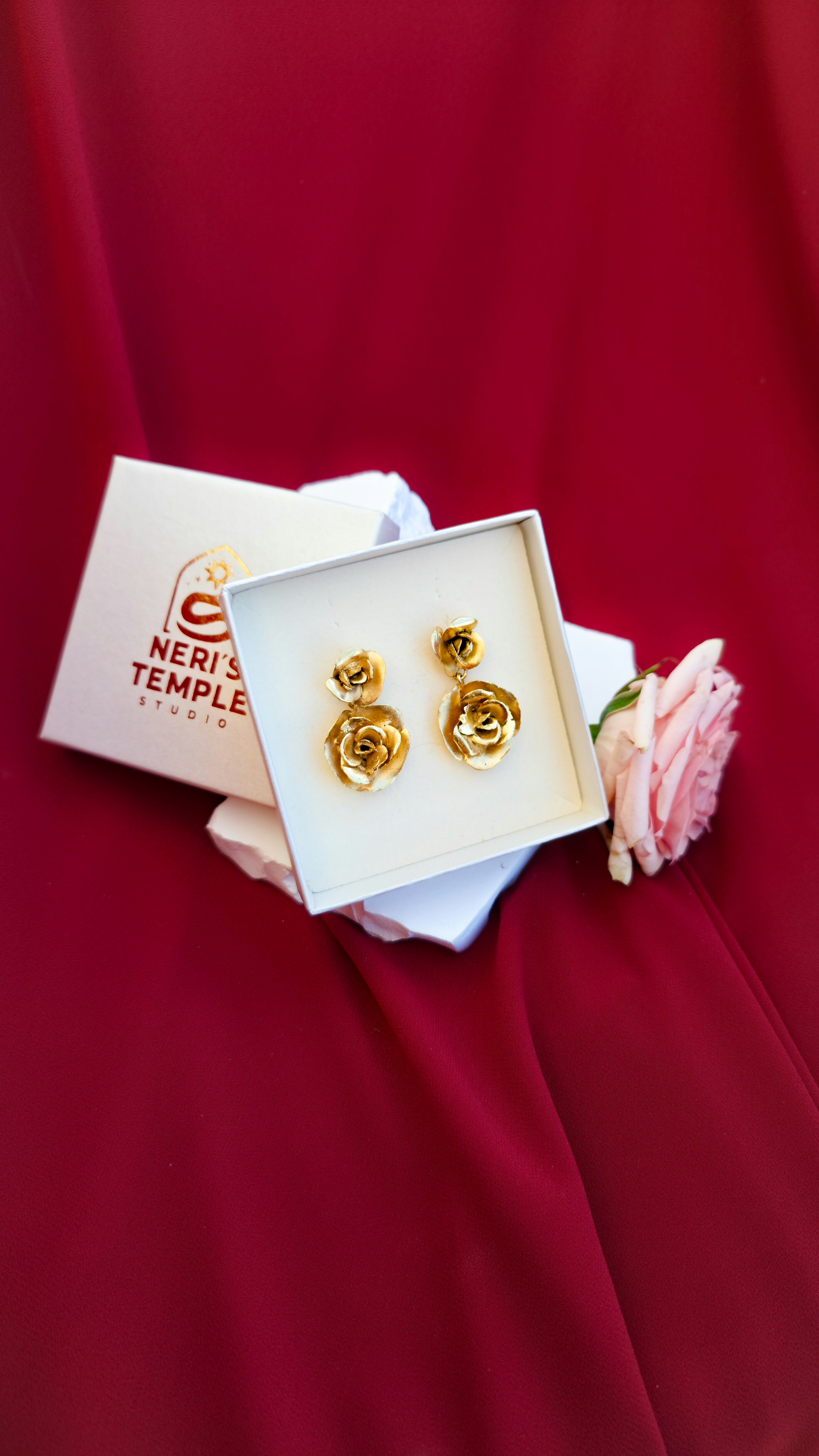 The Golden Roses Swing Earrings